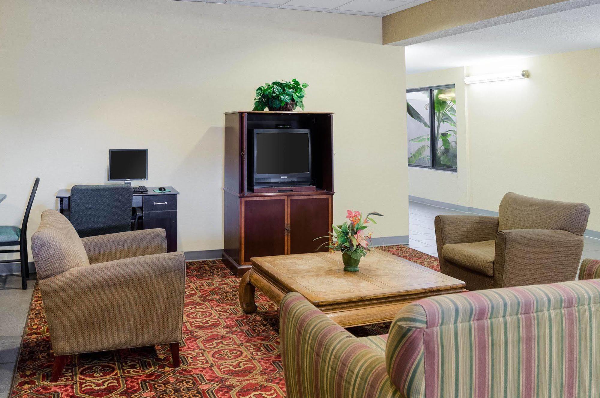 Econo Lodge Yazoo City Exterior photo